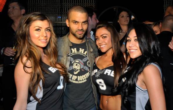 Tony Parker with LAVO LV cocktail waitresses