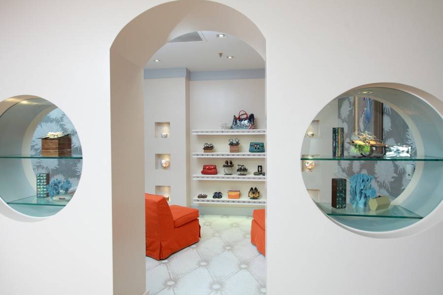 Haute Couture: Shopping at Luxury Hawaii Resorts