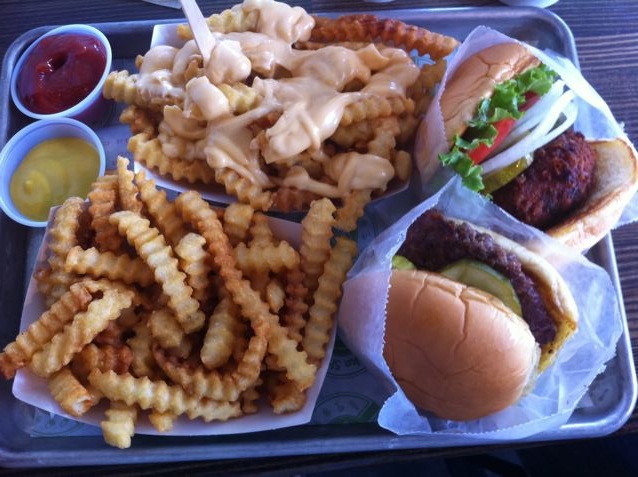 Danny Meyer Brings His Second Shake Shack To Miami in Coral Gables