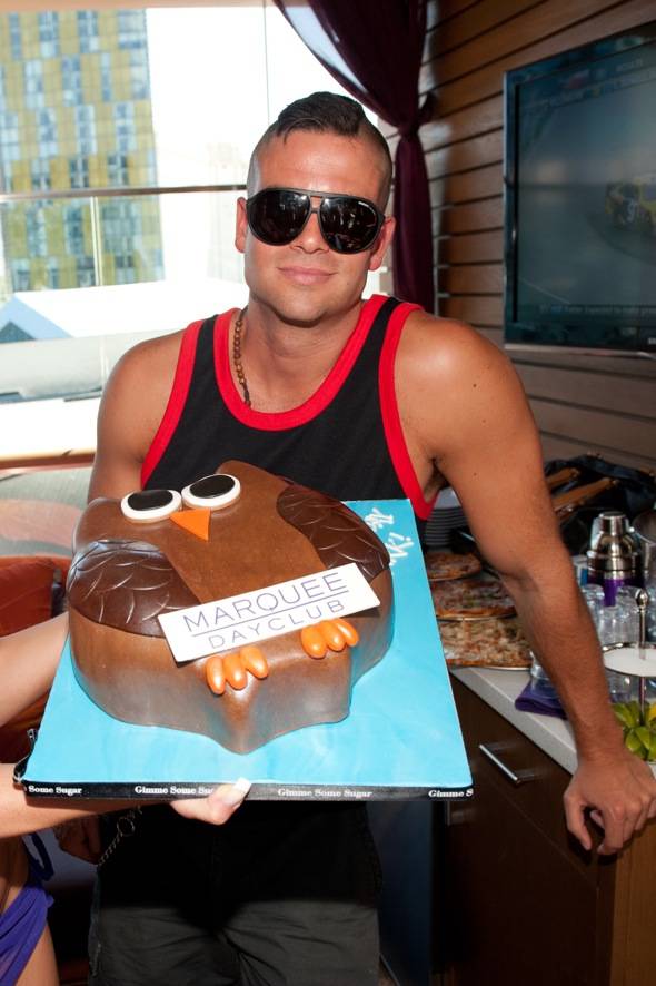Mark Salling_Marquee Dayclub_cake