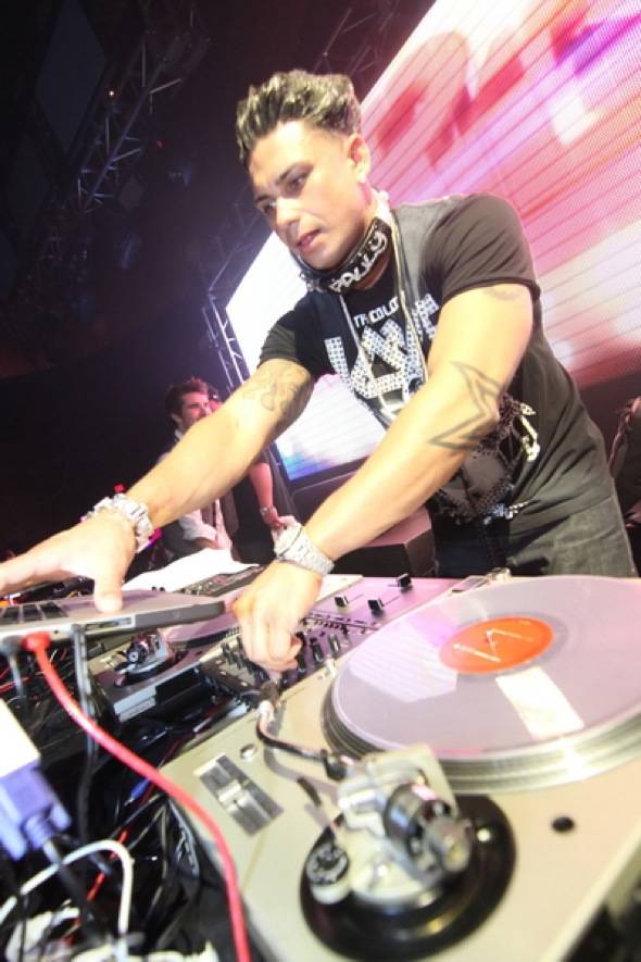 DJ Pauly D at Rain Nightclub - Photo credit Joe Fury