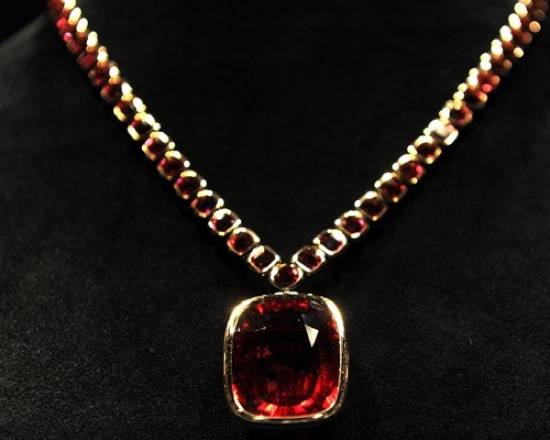 f3651d556ac4e211_Ruby-necklace-collection-of-Style-of-Jolie-Style-of-Jolie-New-Jewelry-Design-by-Angelina-Jolie-and-Robert-Procop