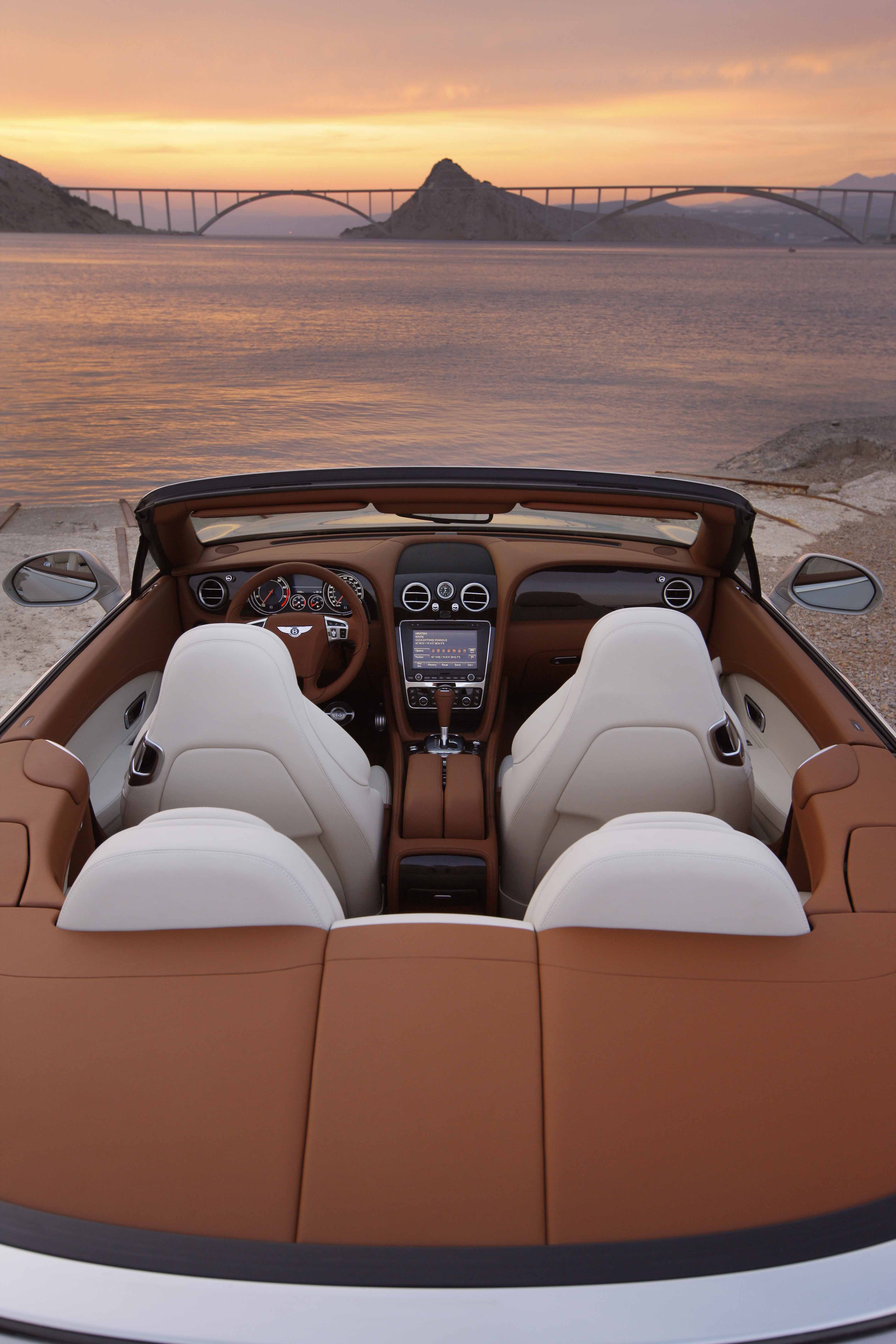 2012_Bentley_Continental_GTC_Test_Drive_Croatia...006