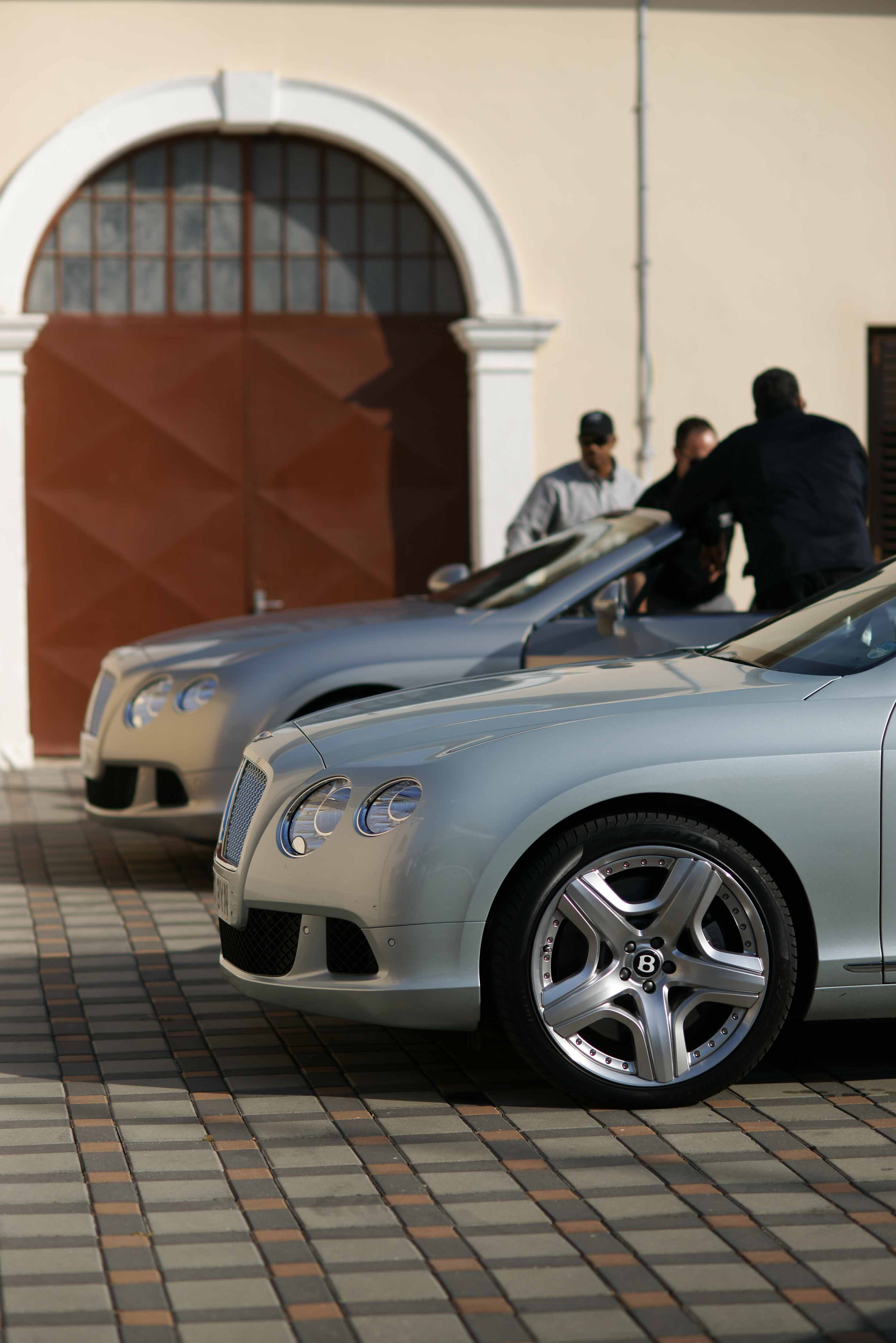 2012_Bentley_Continental_GTC_Test_Drive_Croatia...017