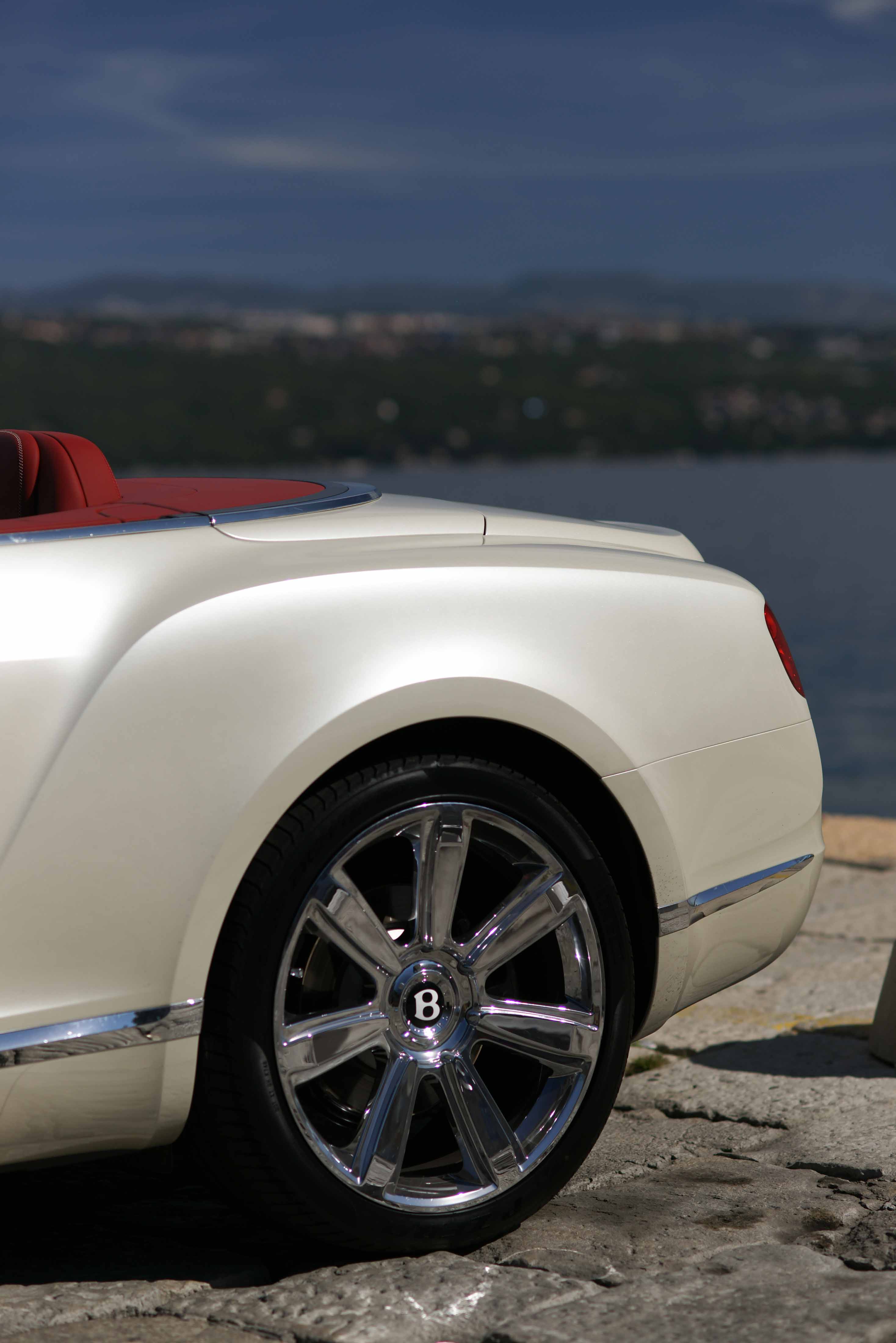 2012_Bentley_Continental_GTC_Test_Drive_Croatia...020