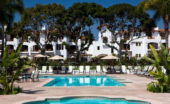 la-costa-resort-and-spa-swimming-pool
