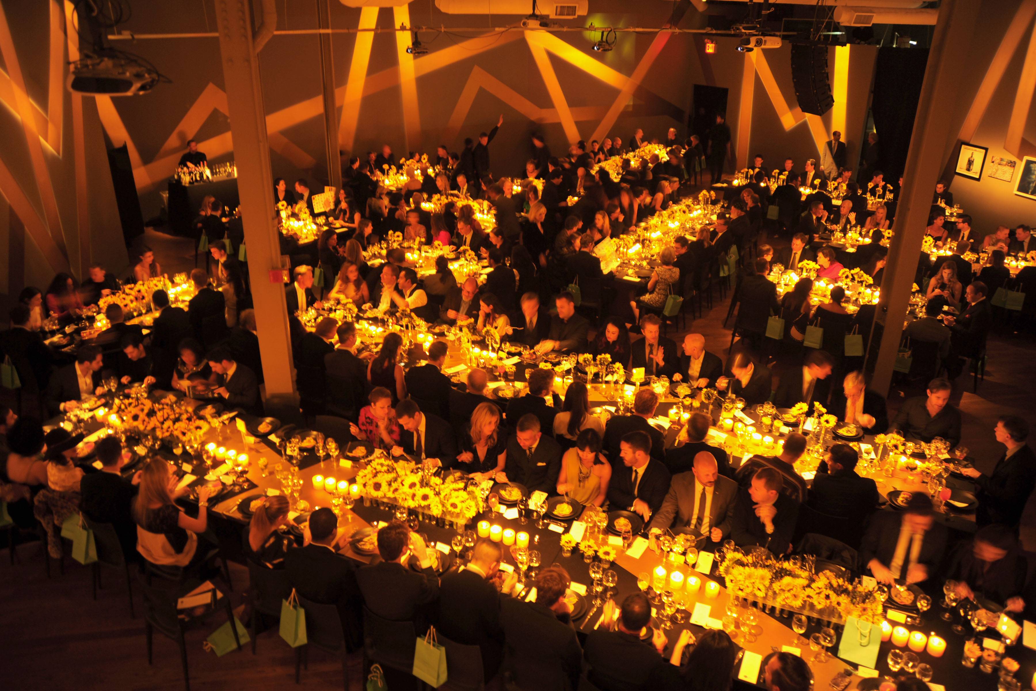 Haute Event: ACRIA Makes Magic for 16th Annual Holiday Dinner with InStyle Magazine, Tiffany & Co., and Do...