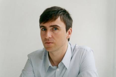 Dior Seeks Raf Simons As New Creative Director