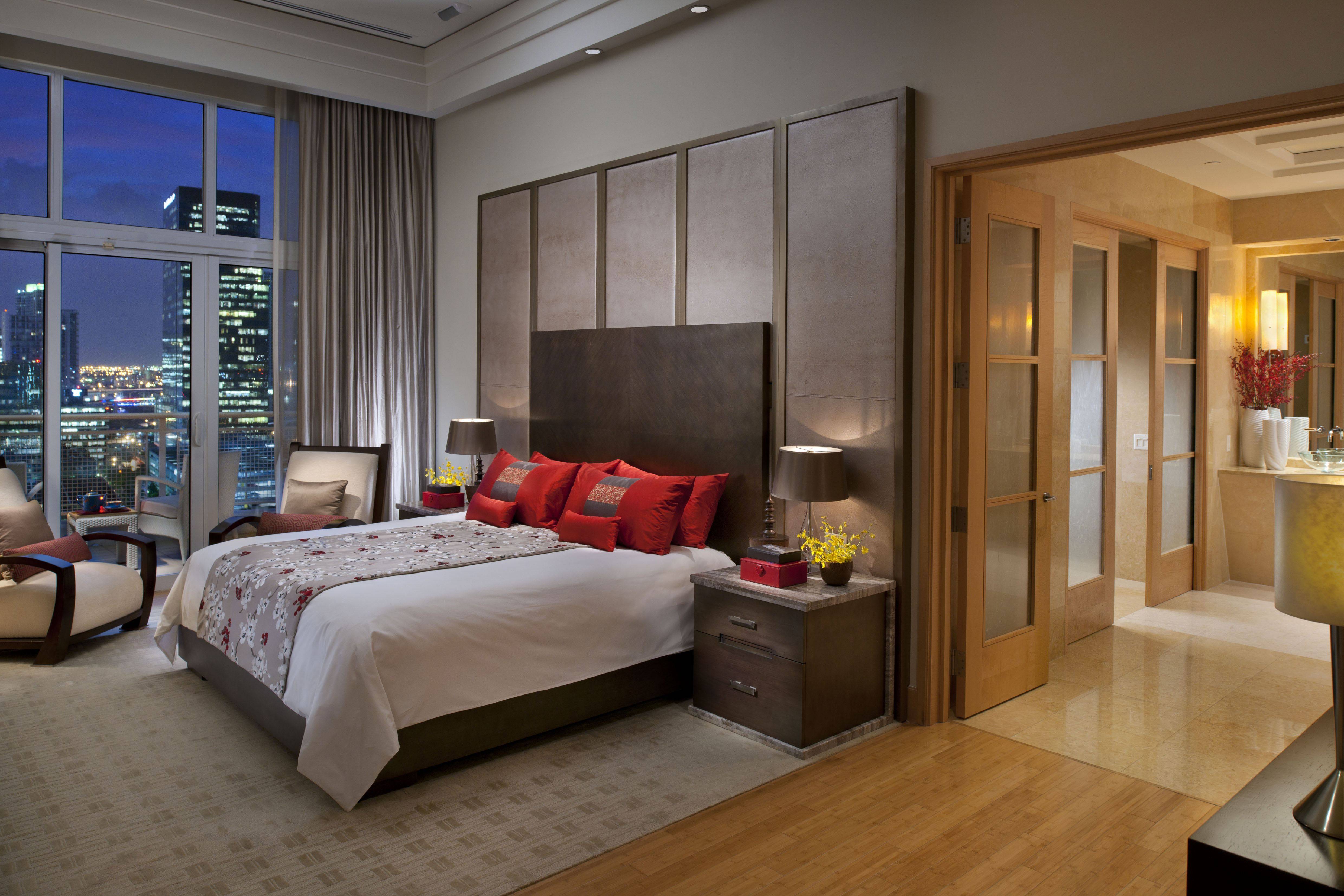 miami_oriental-presidential-suite-bedroom_lg