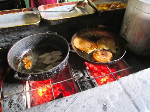 Local cooking at the Plasa Bieu in Punda - Fried Mackerel and Pumpkin Pancakes