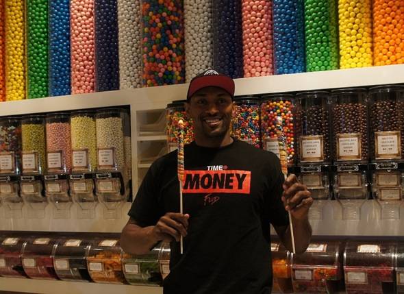 Metta World Peace shopping at Sugar Factory inside Paris Las Vegas