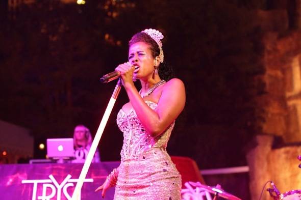 Tryst - Kelis - performance - 7.27.12