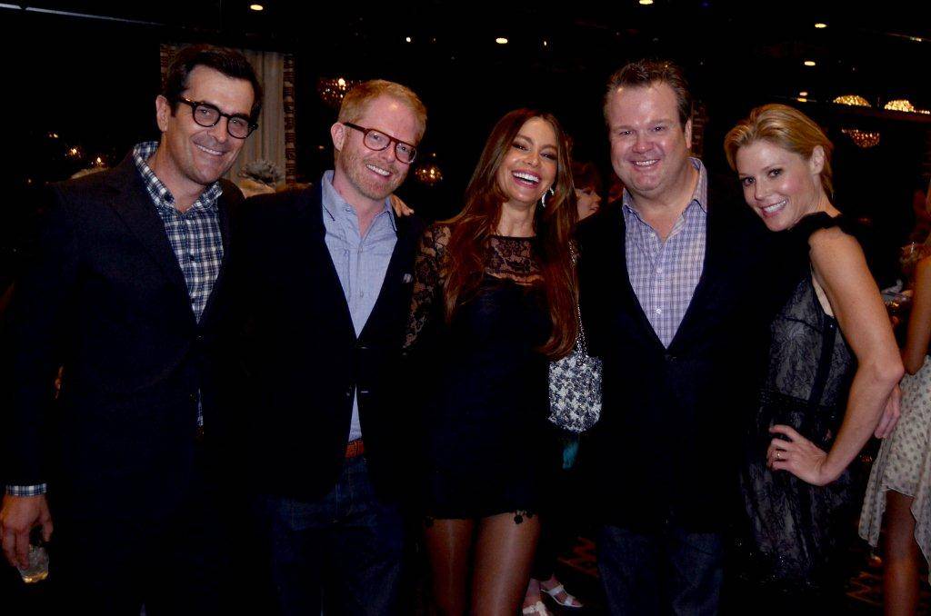 TyBurrellJesseTylerFergusonSofiaVergaraJulieBowenEricStonestreetPerformersPeerGroup_CreditPictureGroup