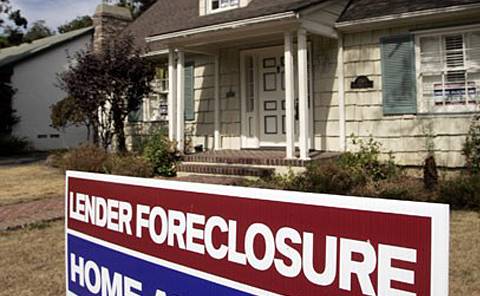 Foreclosures up 75 percent in 2007