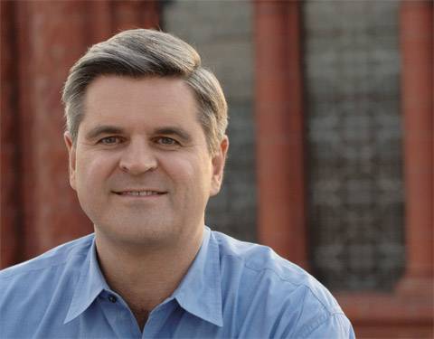 Casing the Revolution: AOL Co-Founder Steve Case’s Next Goal