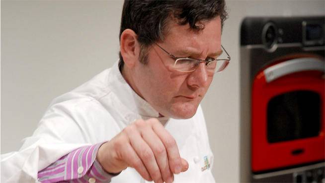 charlie-trotter_cooking
