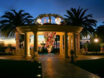 Haute Hotel: St. Regis Monarch Beach is a Winter Wonderland