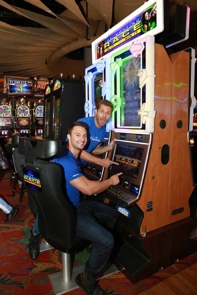 Jaymes and James with Amazing Race™ In It to Win It Video Slots2