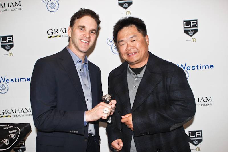 LAKings_Graham_WestimeEvent- Luc Robitaille presenting the