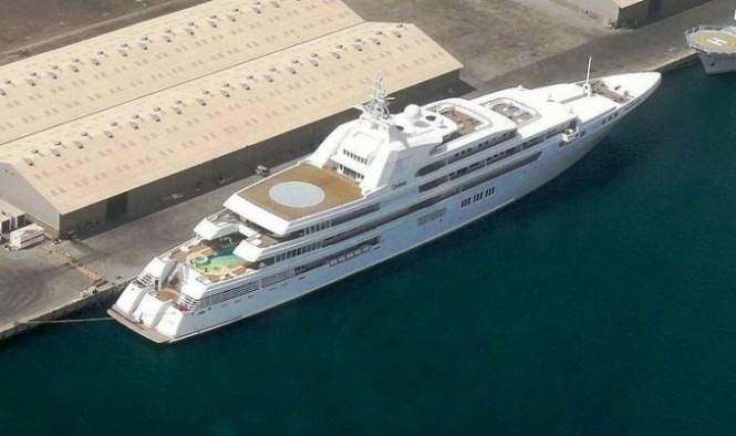 Luxury-motor-yacht-DUBAI-162m--665x394