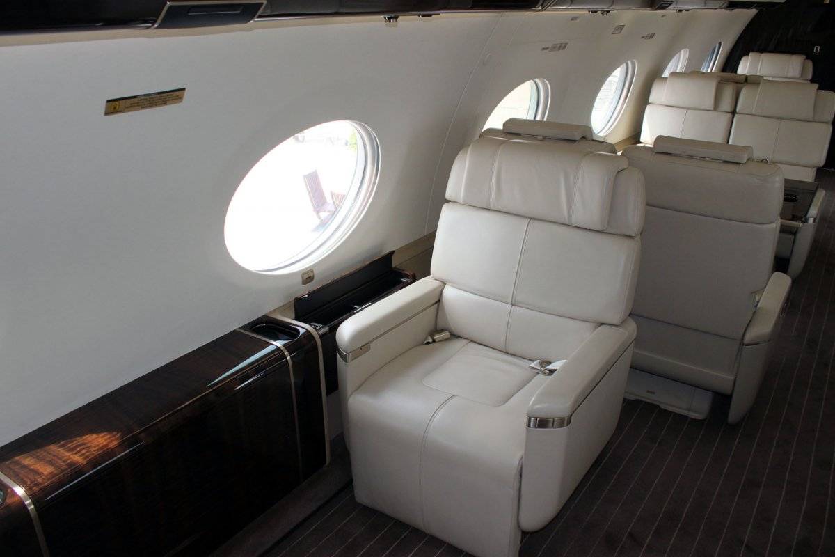 the-seats-are-a-lot-bigger-than-the-ones-travelers-get-to-enjoy-in-economy-class