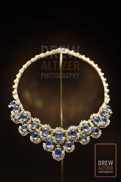 Necklace and pendant earrings, 1955 Platinum with sapphires and diamonds- drew
