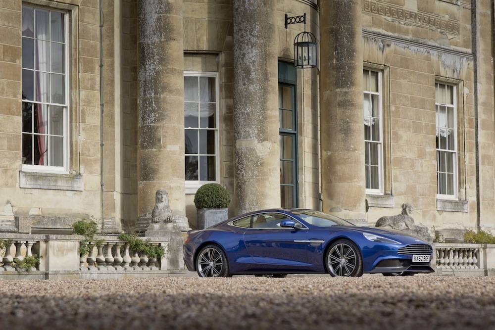 2014-Aston-Martin-Vanquish…052