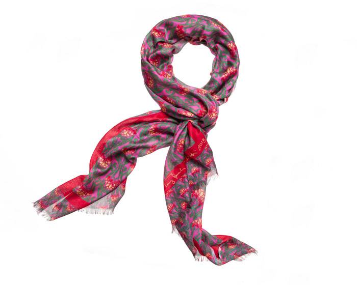Tory Burch Designs Exclusive Scarf for Abu Dhabi - Haute Living