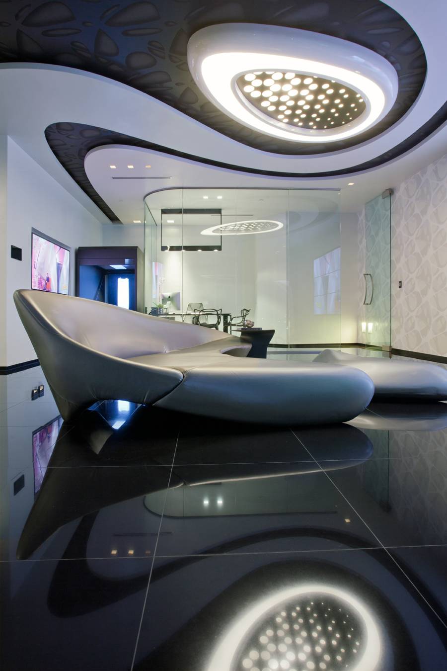 One Thousand Museum Sales Center by Zaha Hadid photo by Robin Hill (c) LO RES (7)
