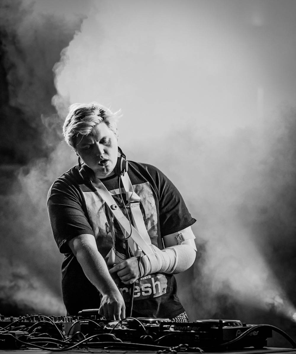 Flux Pavilion_3