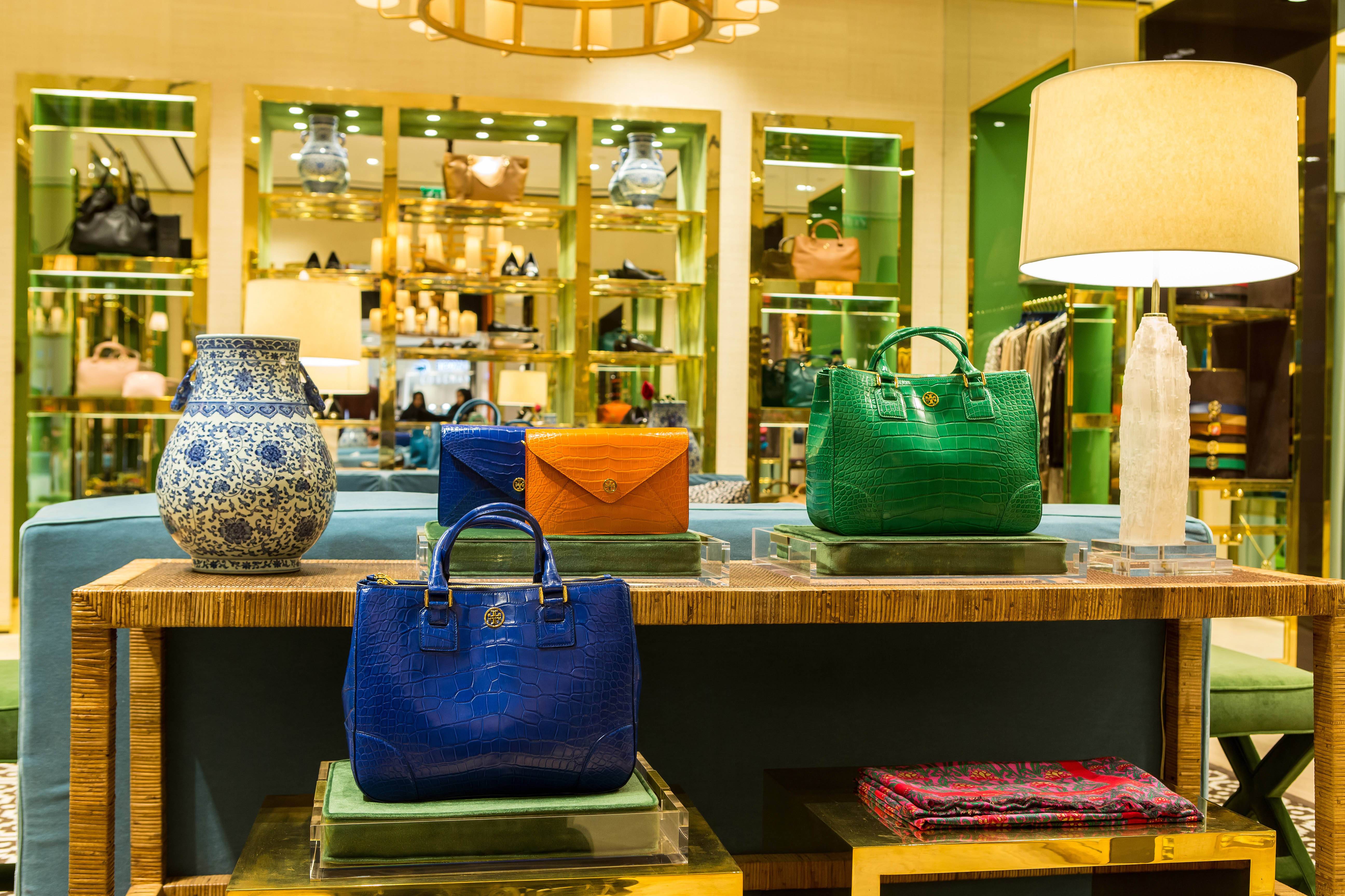 Tory Burch Opens in Abu Dhabi and Reveals its New Robinson Alligator  Collection - Haute Living