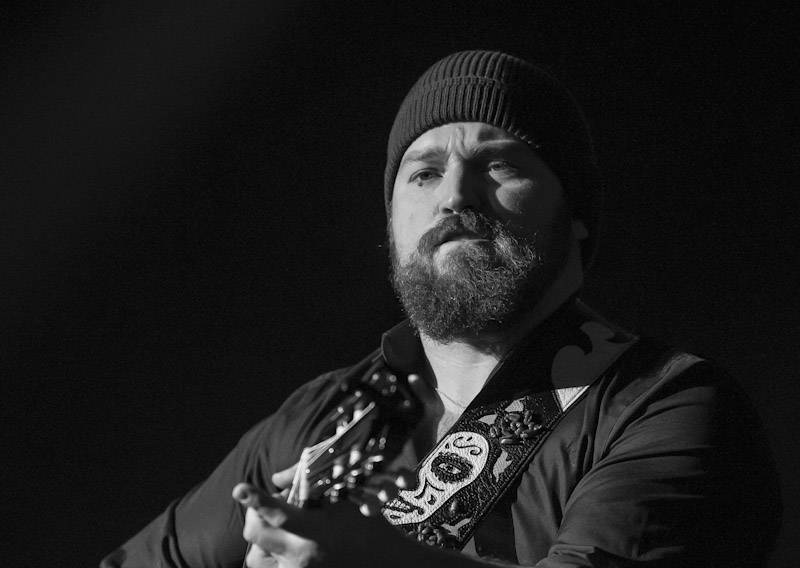 Photos Zac Brown Band Performs at The Joint Haute Living