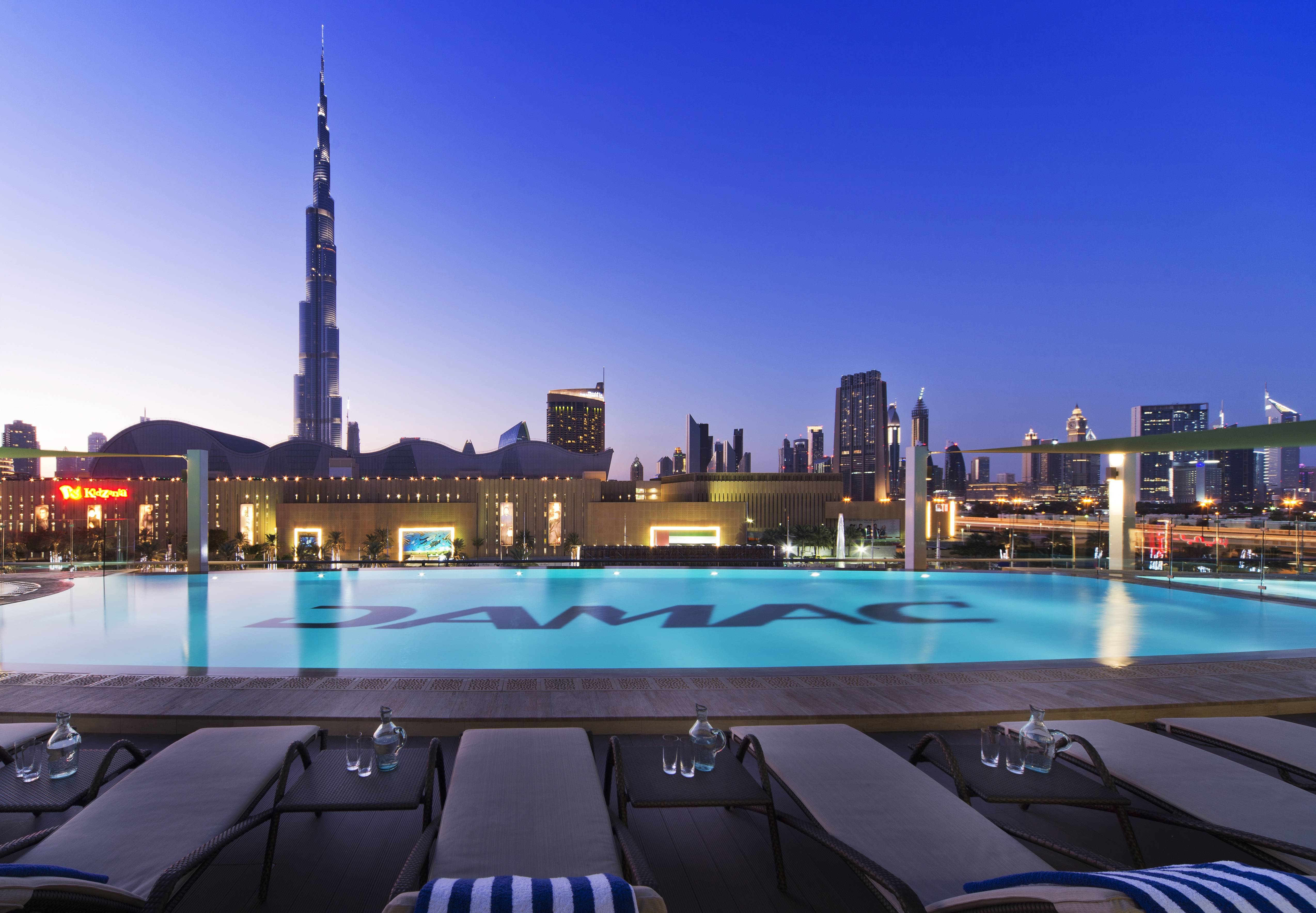 DAMAC Maison Pool_ExteriorBurjView