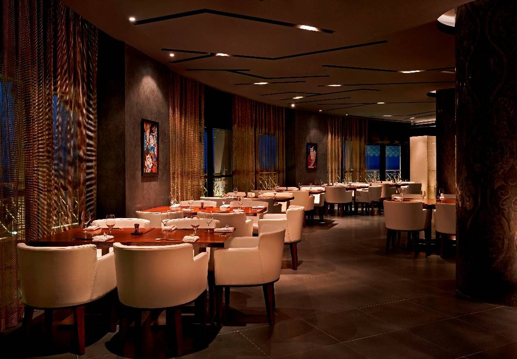 Waldorf Astoria Ras Al Khaimah UMI dining area