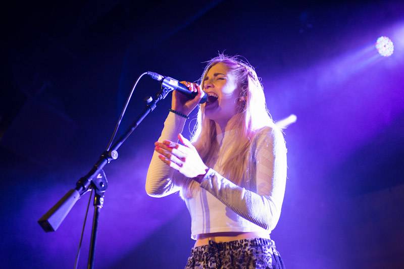 Photos: London Grammar Performs at Vinyl - Haute Living