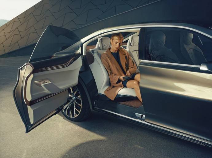 BMW Future Vision Luxury Concept 9