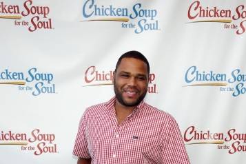 Anthony Anderson poses at Chicken Soup for the Soul’s book launch, Las Vegas, 7.23.14