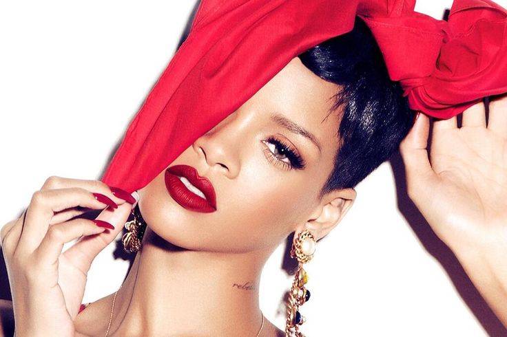 11 Steps to Rihanna’s Summer Glam Look by MAC