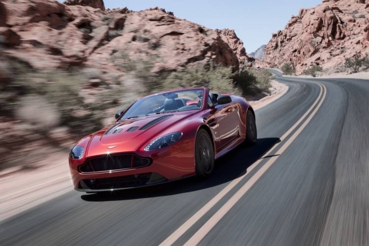 Aston Martin 2015 V8 Vantage Roadster GT