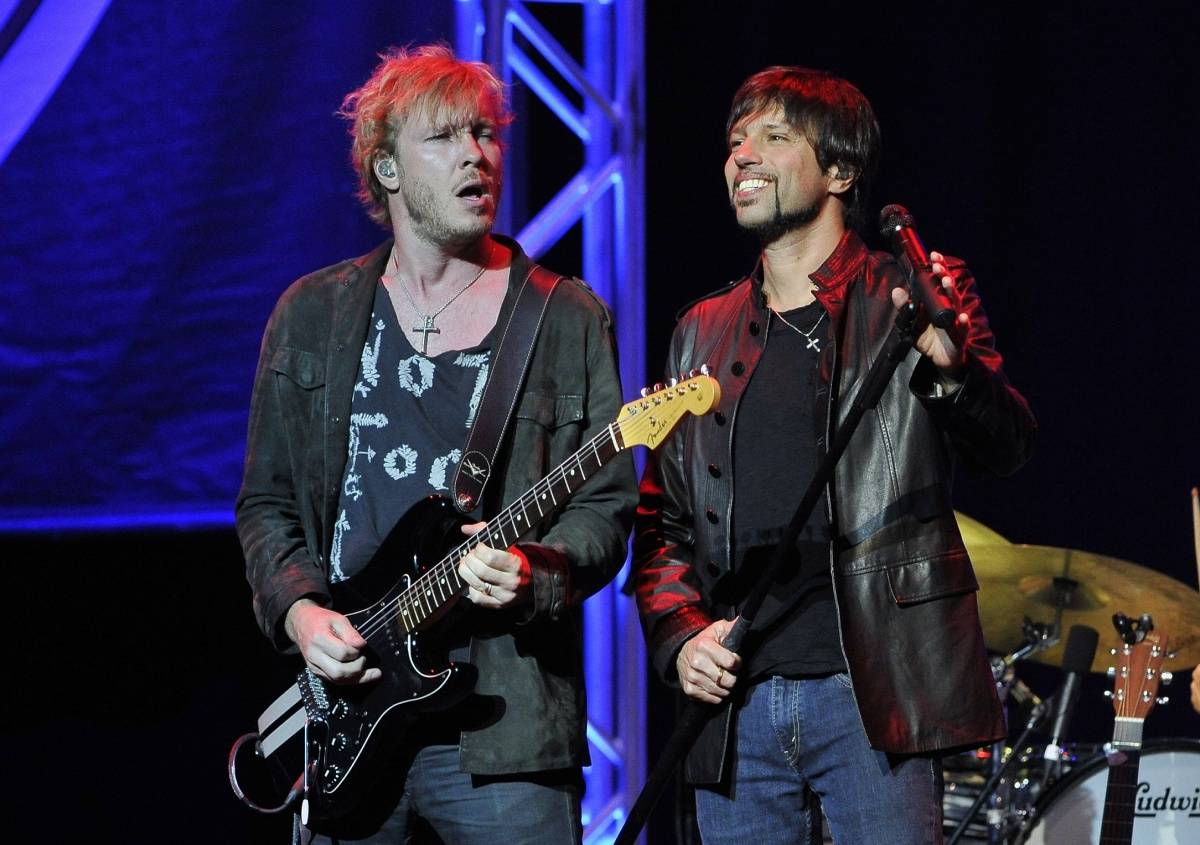 Los Lonely Boys Play the Pearl at the Palms