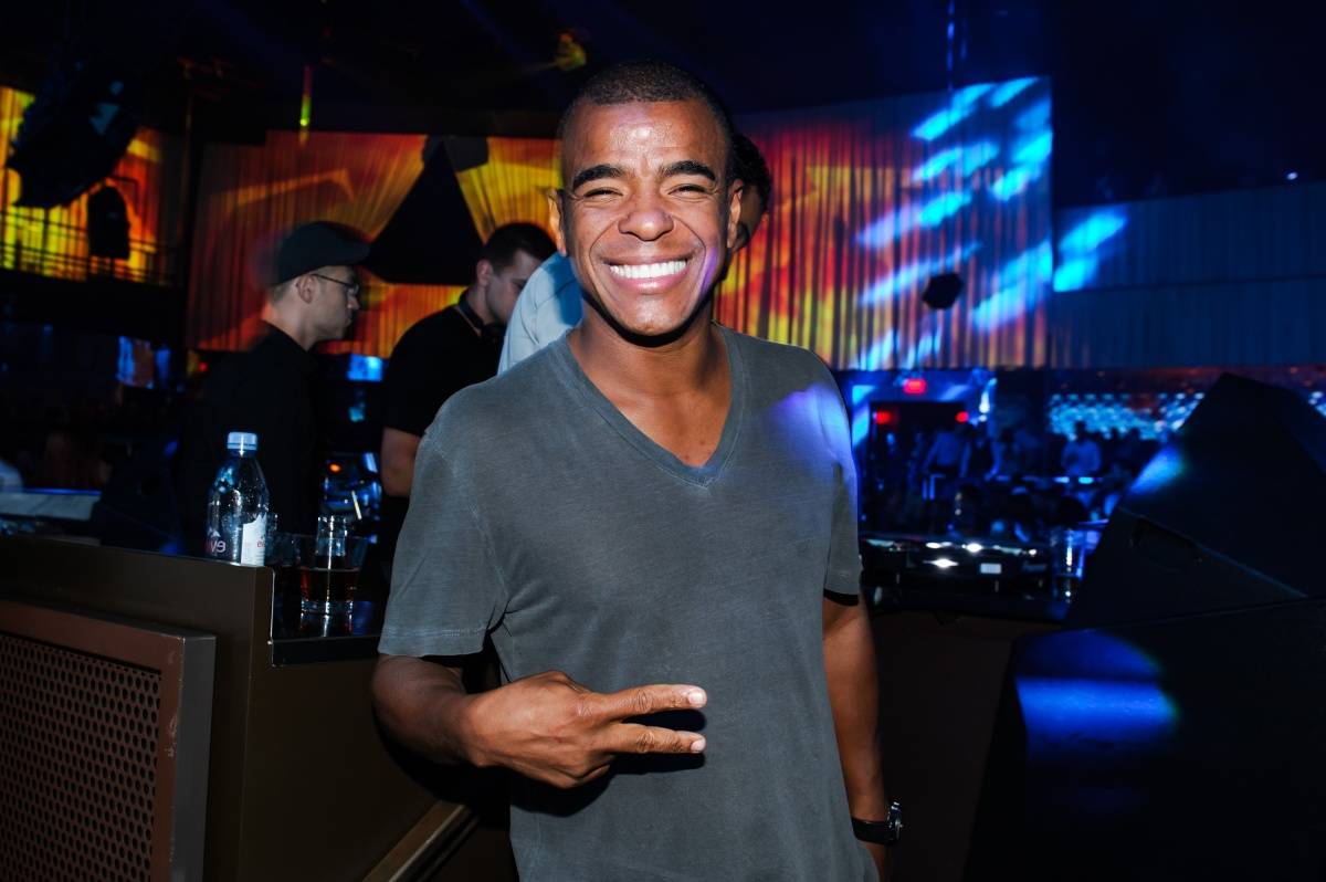 Erick Morillo Breaks in the New Life Nightclub
