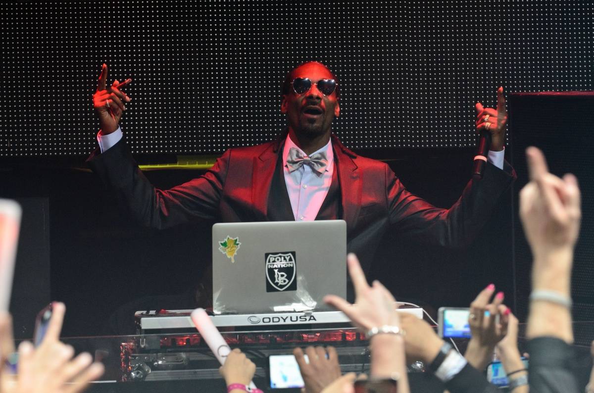 Snoop Dogg Brings His Snoopadelic Cabaret to Tao