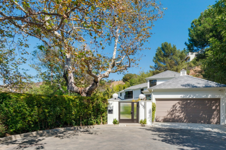 Sotheby #39 s International Realty: 2530 Park Oak Court