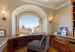 Sotheby's International Realty – Elegant Pacific Heights Home