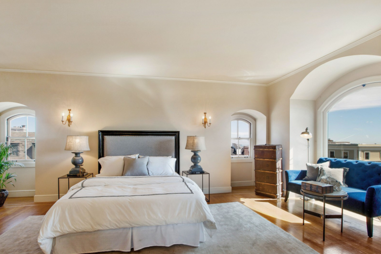 Sotheby's International Realty – Elegant Pacific Heights Home