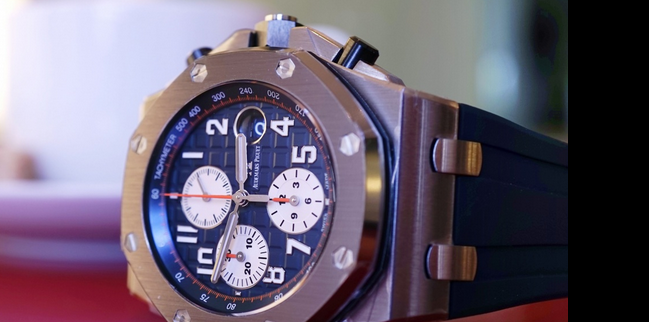 Hands On With The Audemars Piguet Royal Oak Offshore Royal Blue