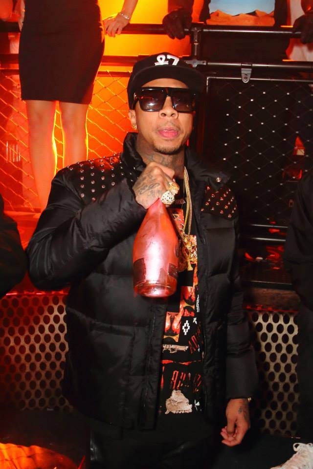 Tyga Takes Over Light Nightclub