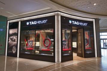 wpid-TAG-Heuer-boutique-in-Dubai-Mall-1-1.jpg