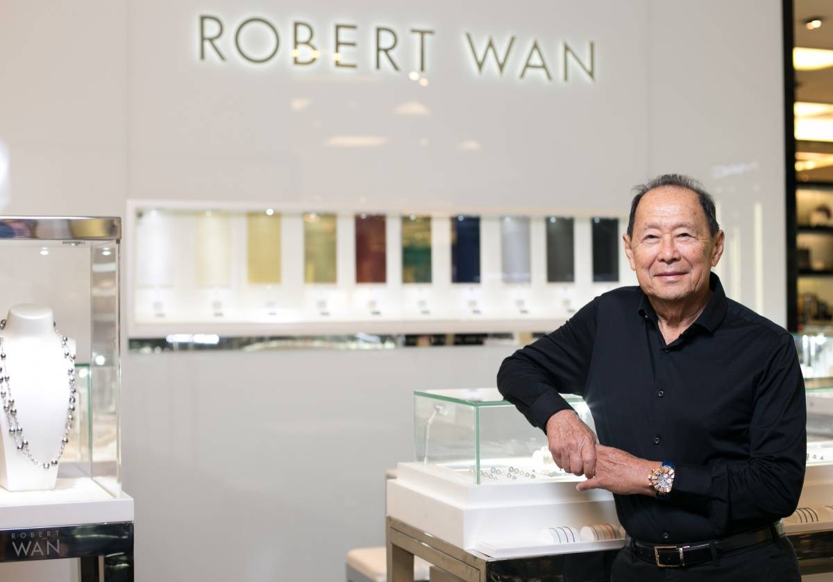 Bloomingdale’s Dubai Opens Robert Wan Pearl Bar