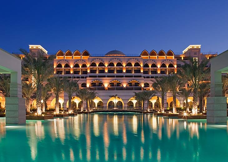 The Rib Room Launches at Jumeirah Zabeel Saray